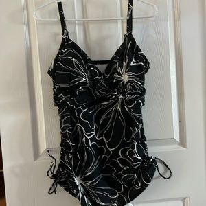 Trimshapper swim top